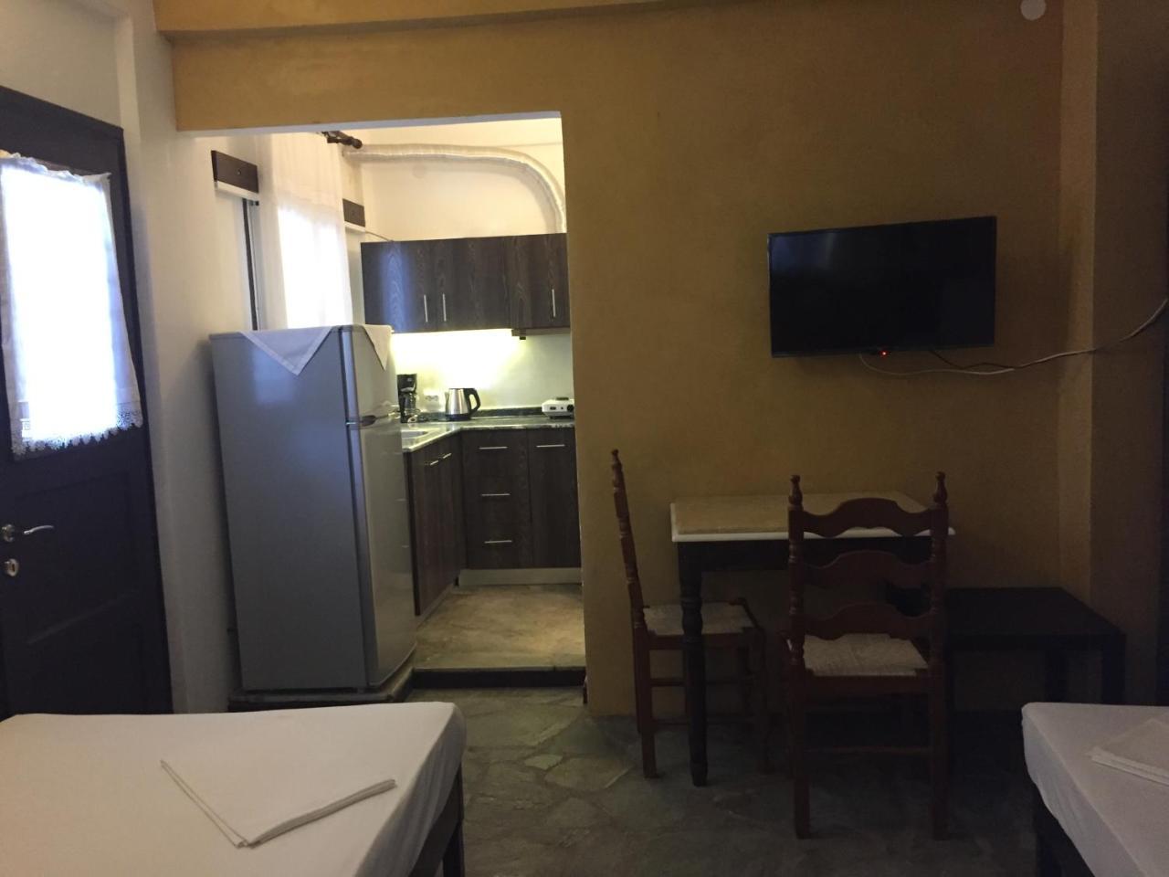 Sotiroulis Apartments Неа-Месаґкала Екстер'єр фото